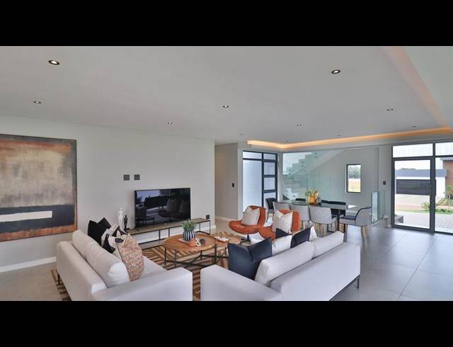 4 BEDROOM HOUSE FOR SALE IN MIDSTREAM ESTATE